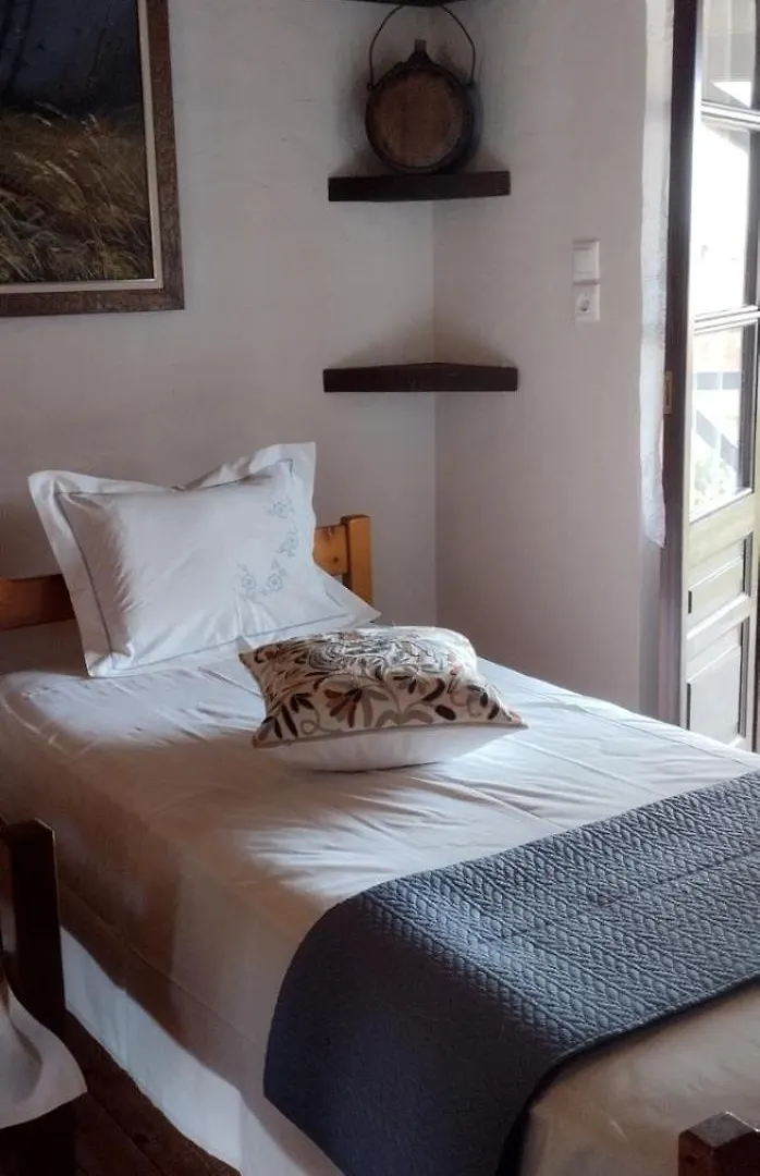 Κούκος Ευζην Villa Sykia Chalkidikis